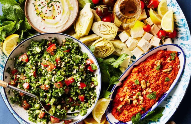 Meze tabağı hazırlamak